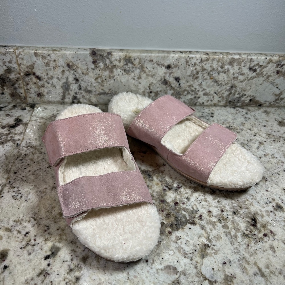 REVITALIGN Amelia Velcro Strap Slipper Pink  Glitter Size 10D NEW